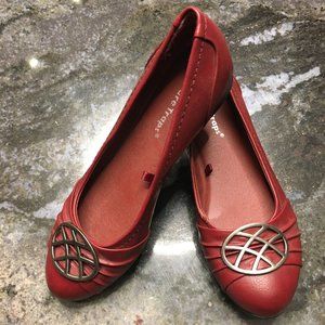 Bare Traps Buckled Flats - Size 6 M